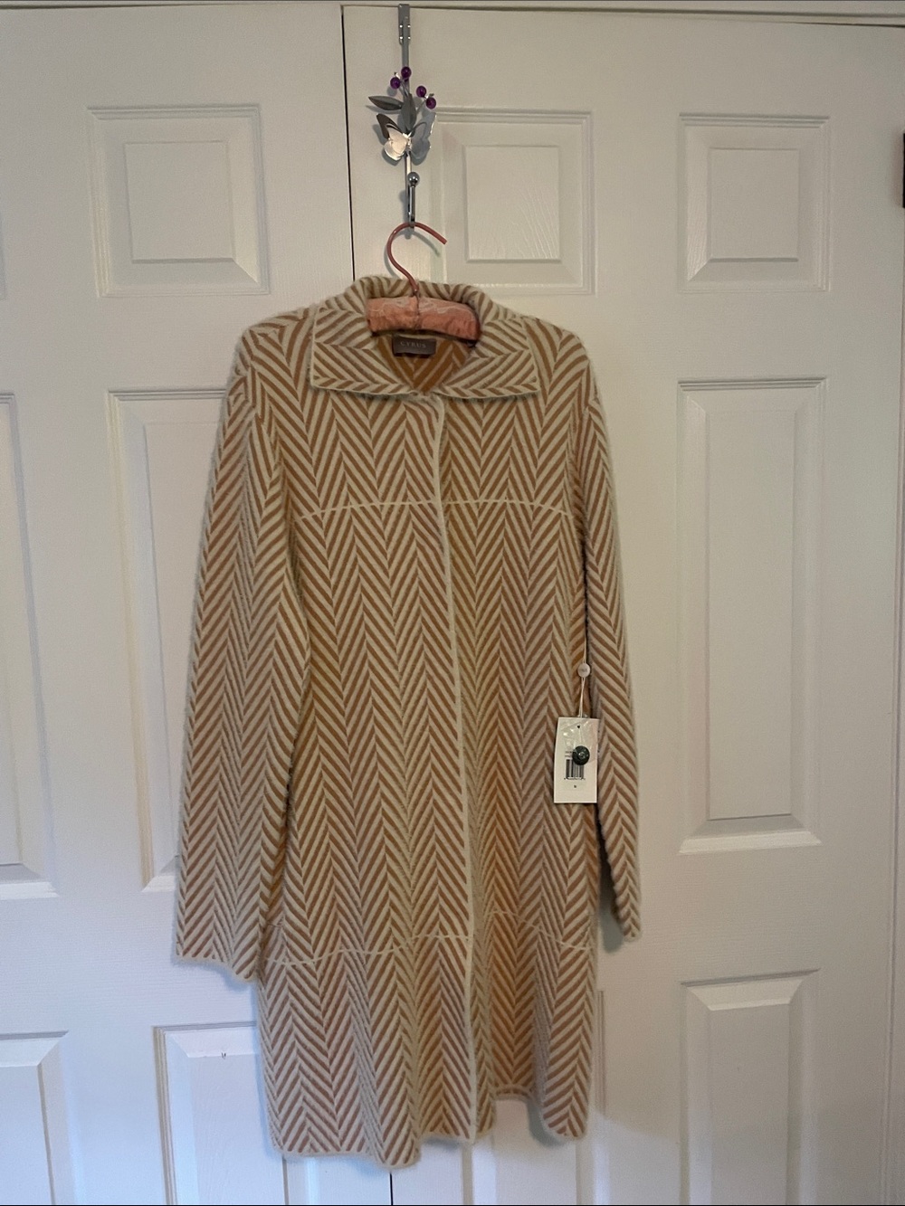 Cyrus Beige Chevron Long Sleeve Knit Coat